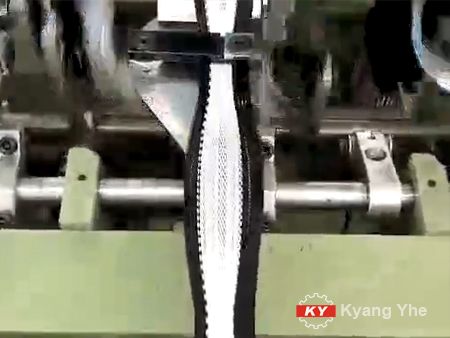 KY Широкий вузький жаккардний ткацький станок для варіабельної ширини тасьми.